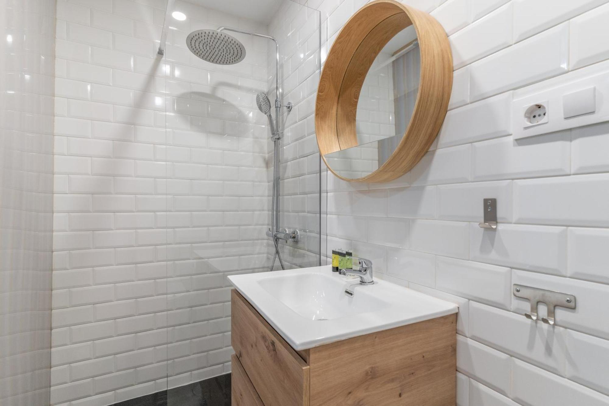 Modern Duplex-2Bedrooms 3Baths-Palacio Madrid Eksteriør billede