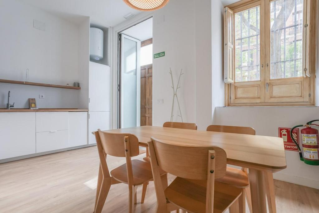 Modern Duplex-2Bedrooms 3Baths-Palacio Madrid Eksteriør billede